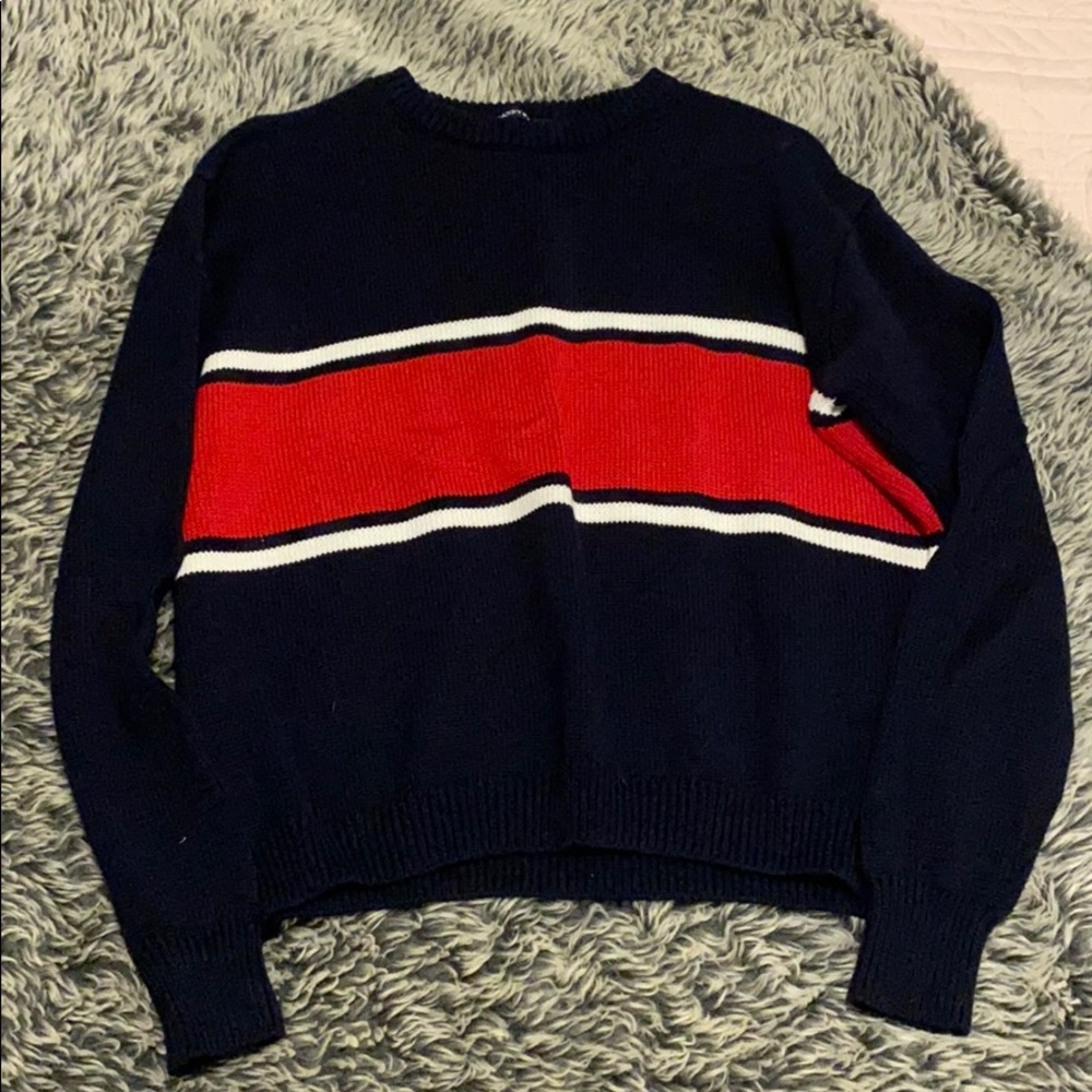 Navy blue crew neck style sweater